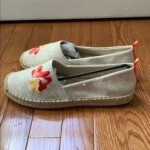 Vera Bradley Espadrilles - Picture 3 of 5